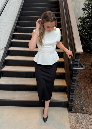 Sharp Silhouette Skirt
